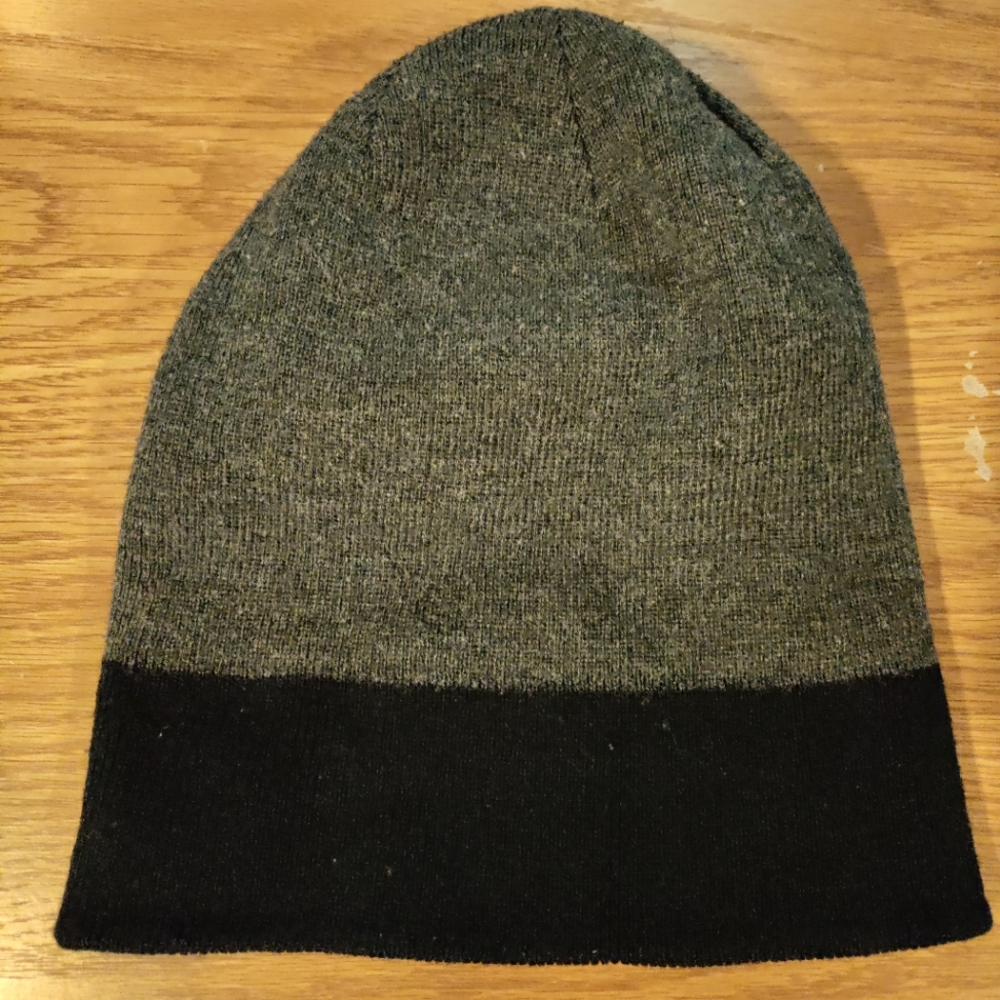 Reversible beanie
